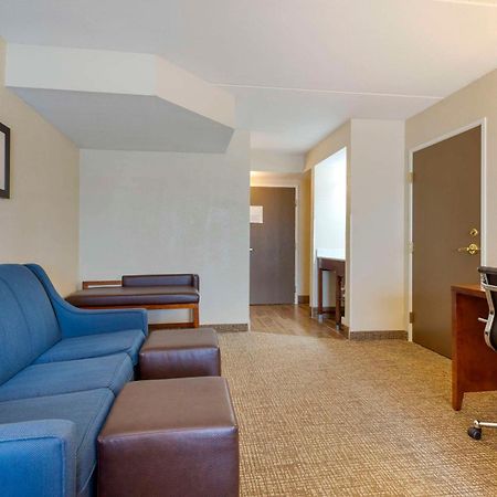 Comfort Inn & Suites Wilkes Barre - Arena Ngoại thất bức ảnh