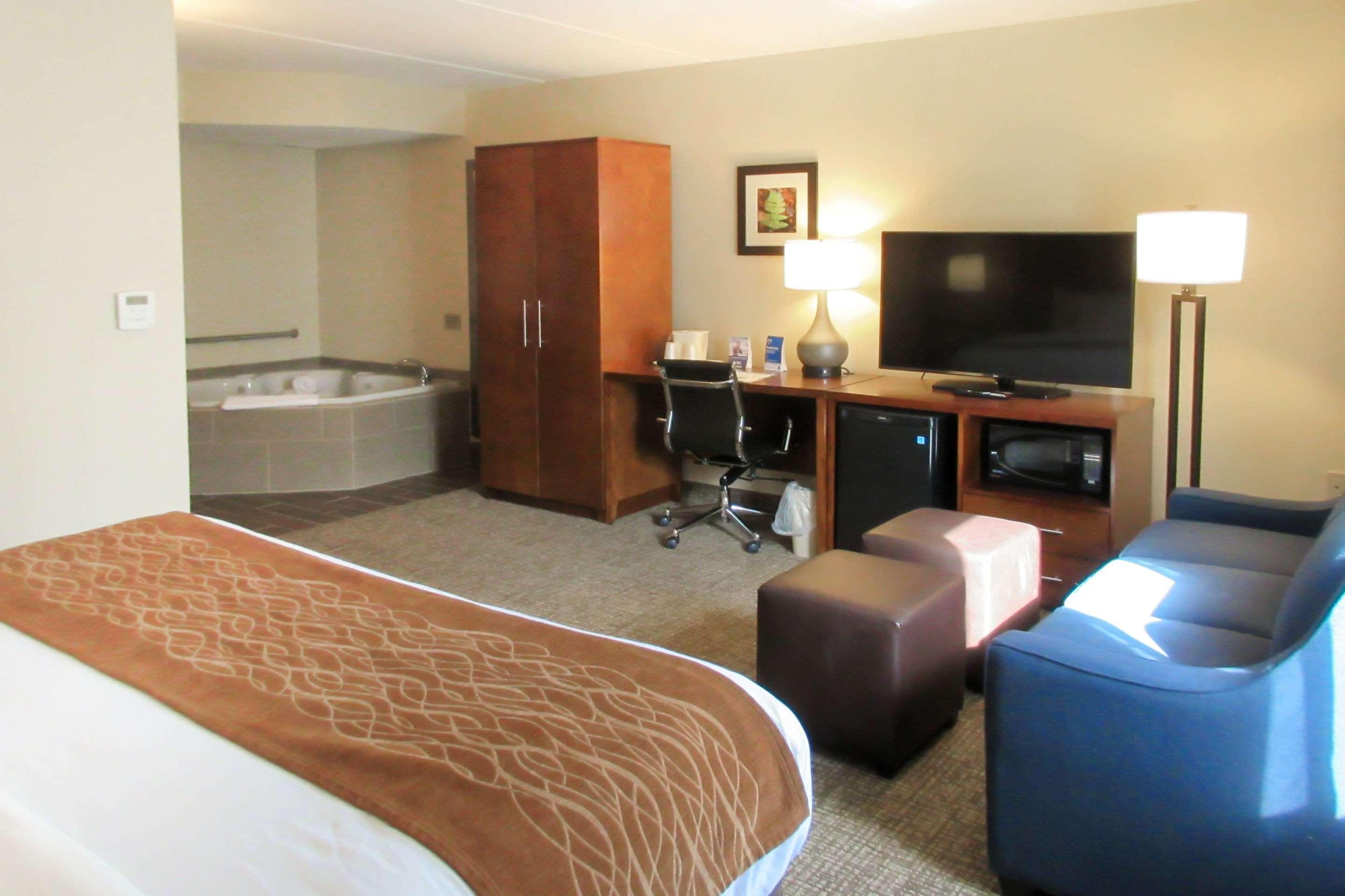 Comfort Inn & Suites Wilkes Barre - Arena Ngoại thất bức ảnh